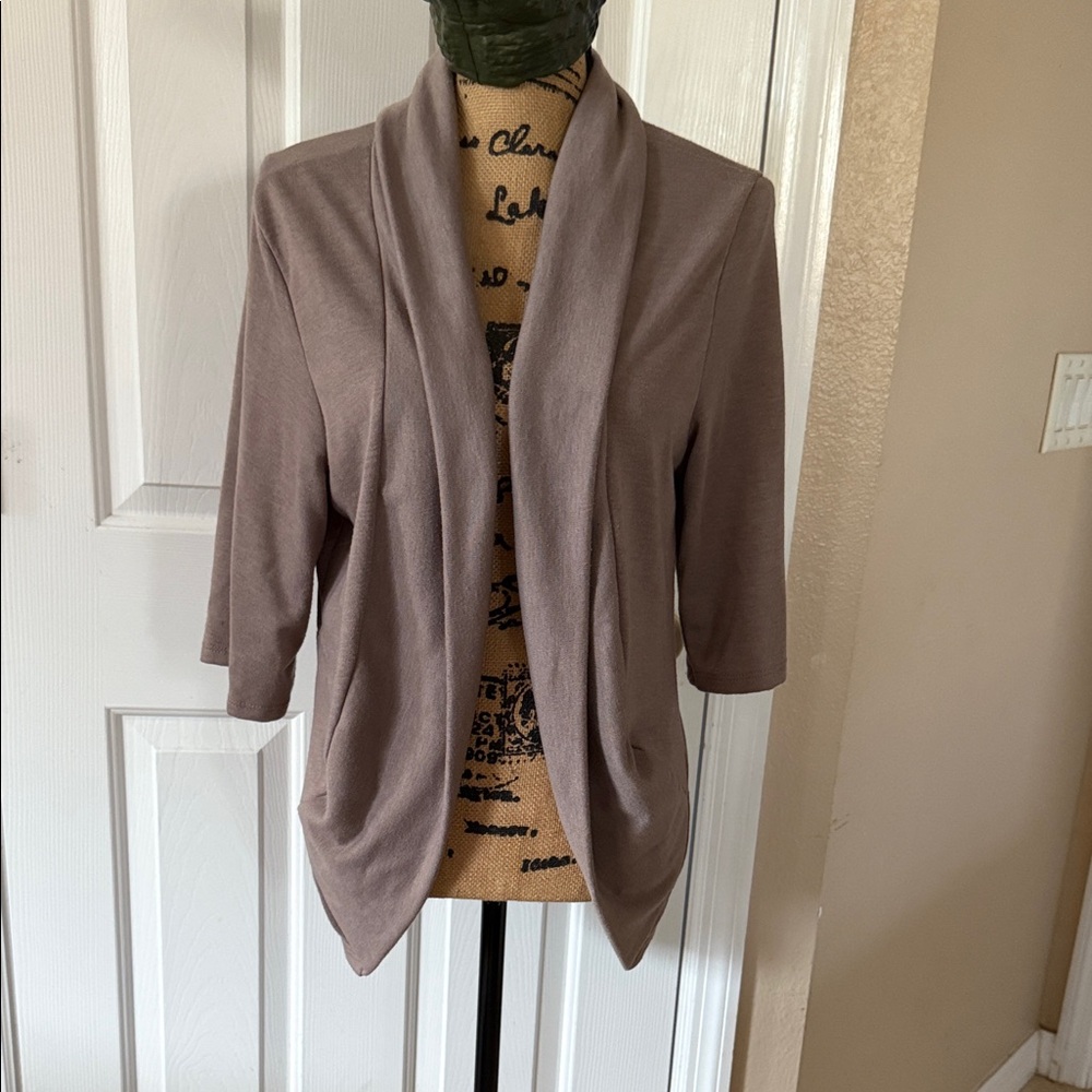 Elegant Women's Cardigan in Taupe
